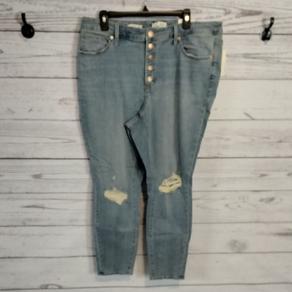 New Without tags "Universal Thread" woman's jeans - Picture 2 of 12